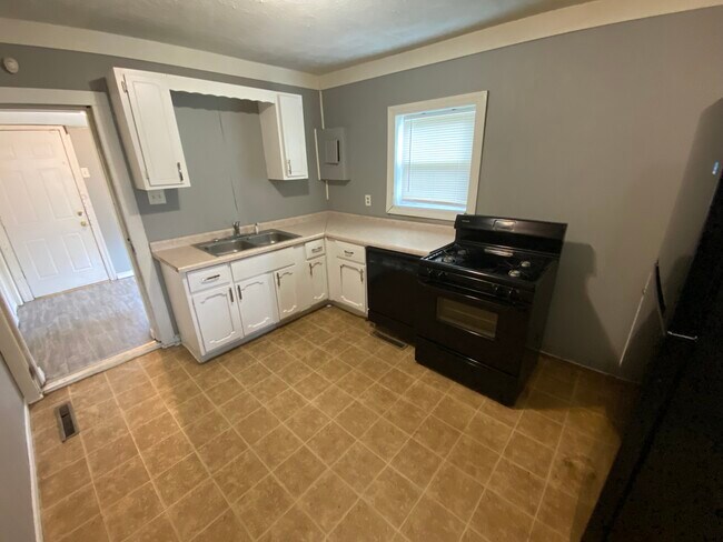 Foto del edificio - 1539 N Hickory Rd