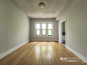 Building Photo - 3523 N Racine Ave