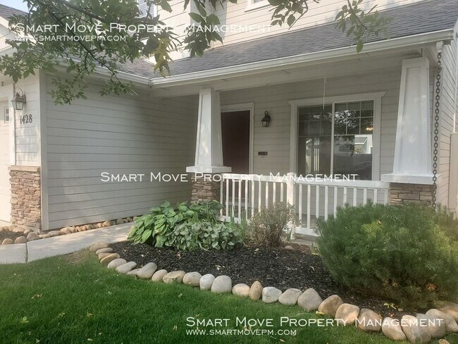 Foto del edificio - 1428 E Palermo St