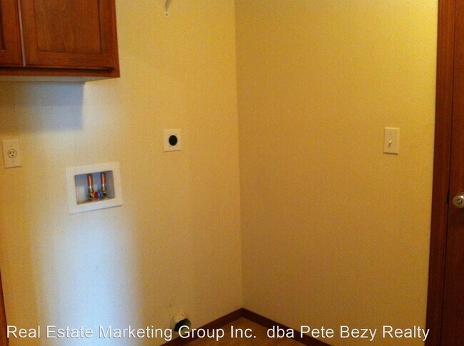 Foto del edificio - 3 br, 2.5 bath House - 182 Wind River Dr