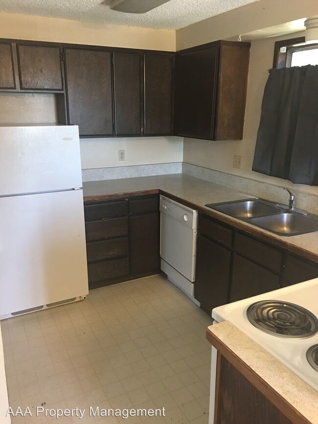 Building Photo - 2 br, 1 bath House - 1847 Dawn Court