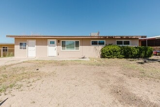 Building Photo - 2401 Telles Ave
