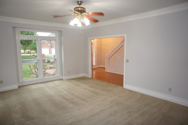 Building Photo - 1138 Fairways
