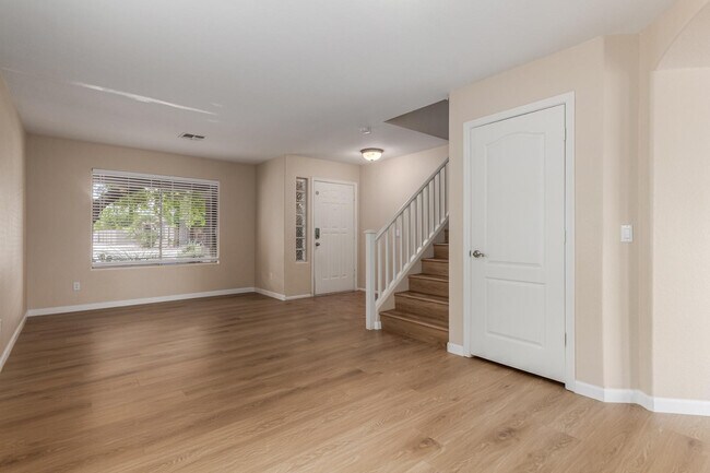 Foto del edificio - 42556 W Anne Ln