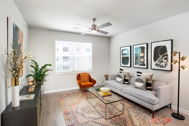 Foto del edificio - Rents Just Dropped – And We’re Waiving You...