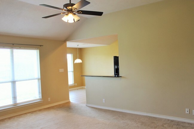 Foto del edificio - 300 Laney St