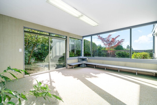 Foto del edificio - 2343 NW 94th St