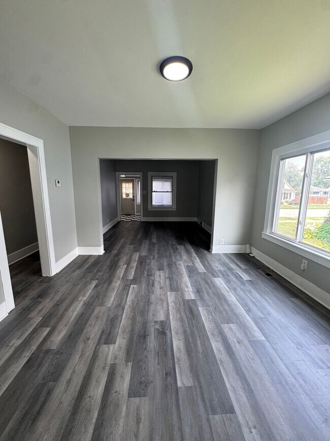 Foto del edificio - Beautiful 2-bedroom house for Rent in Lansing, IL VAILABLE NOW!!