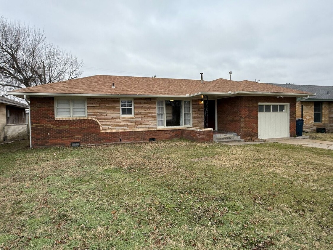 Charming 3-Bedroom Home with Bonus Room – Fully Updated and Move-In Ready! - Charming 3-Bedroom Home with Bonus Room – Fully Updated and Move-In Ready!