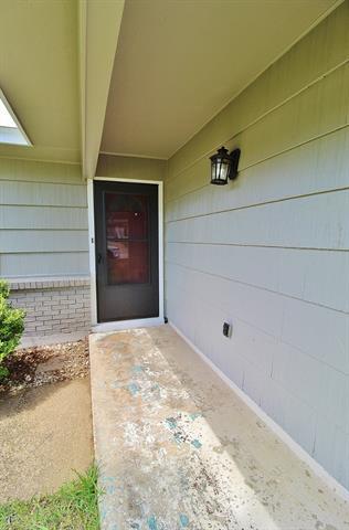 Building Photo - 405 E Lavender Ln
