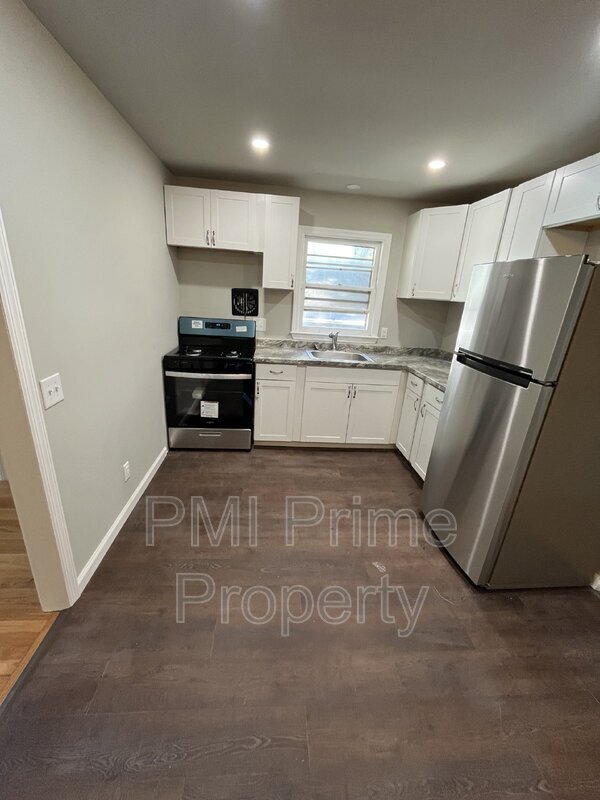 219 Bathgate Ave Unit Apt 2, South Bound Brook, NJ 08880 Condo for