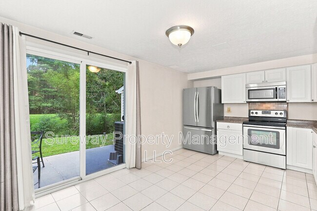Foto del edificio - 21 Waterview Ct