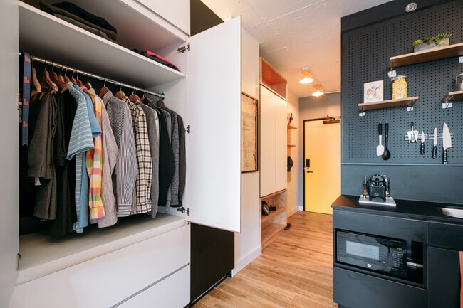 Photo - 2221 S Clark St Apartments