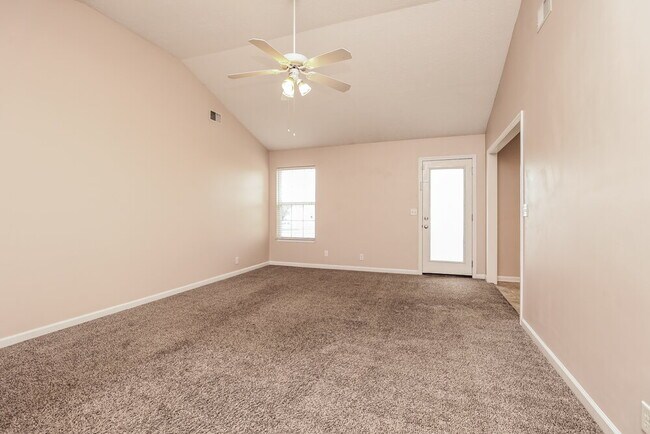 Building Photo - 1102 Nahanee Ct