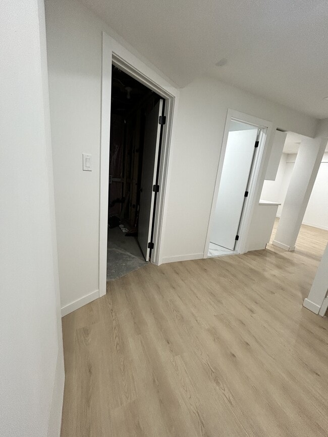 Photo du bâtiment - 2360-2159 159 St SW