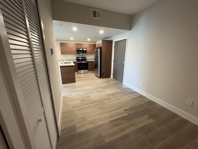 Building Photo - 4424 S Texas Ave