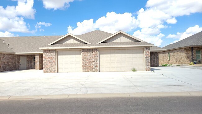 Foto del edificio - Available Now! 2/2/1 New Build in Lincoln 16!