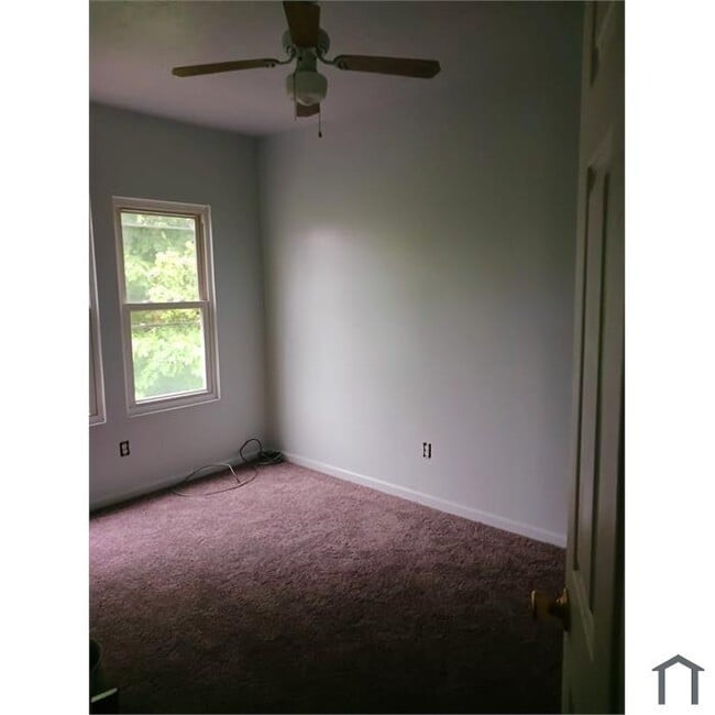 Building Photo - 3675 Independence Rd