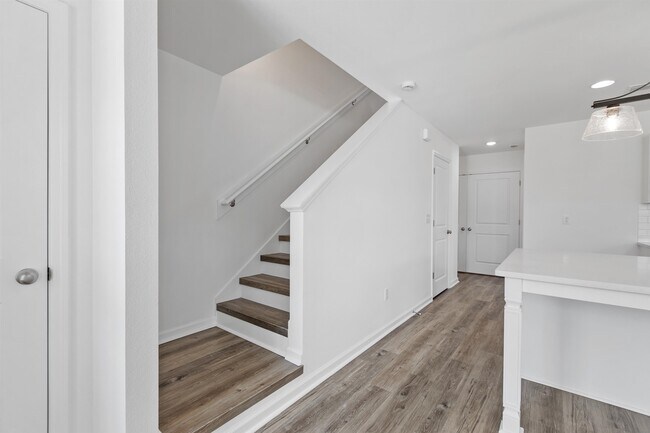 Building Photo - 3698 Mdw Vis Ln
