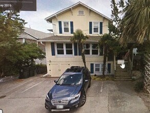 Building Photo - 304 N Lumina Ave