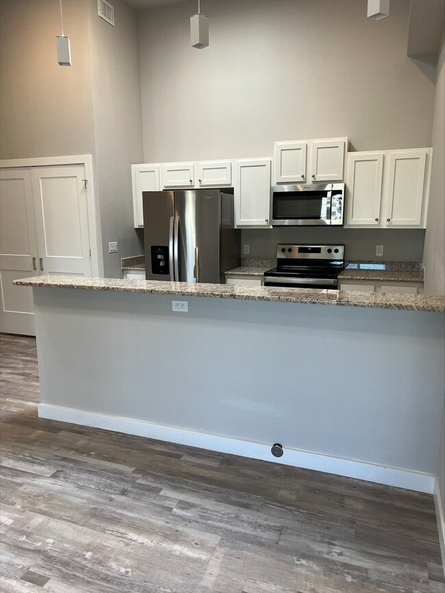 Building Photo - 3410 N Carefree Cir