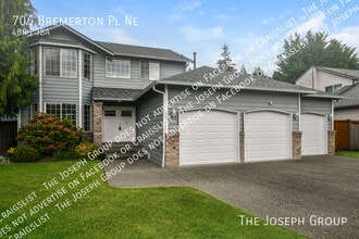 Building Photo - 706 Bremerton Pl NE