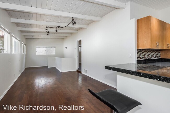 Building Photo - 3 br, 2 bath House - 1210 Olive St