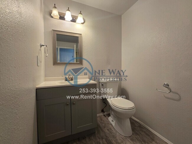 Foto del edificio - 814 196th St E