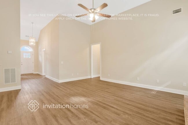 Building Photo - 155 Fullerton Ridge Dr