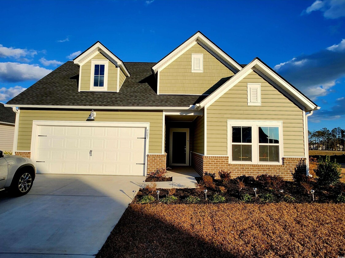 Foto principal - 4087 Da Vinci Dr