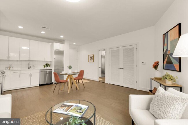 Foto del edificio - 1500 Pennsylvania Ave. SE