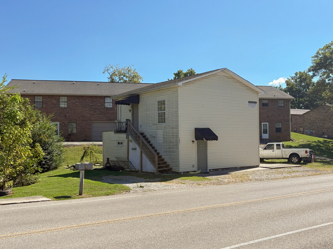 Foto del edificio - 1807 N Dixie Ave