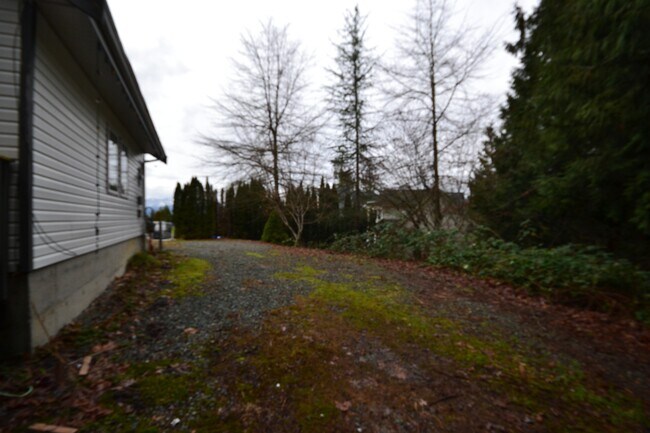 Photo du bâtiment - 7426 Allison Pl