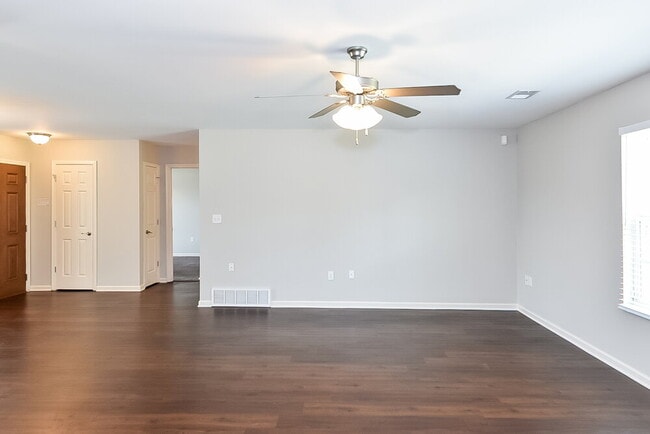 Building Photo - 4085 Colton Dr