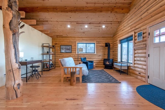 Building Photo - 477 Granite Basin Loop