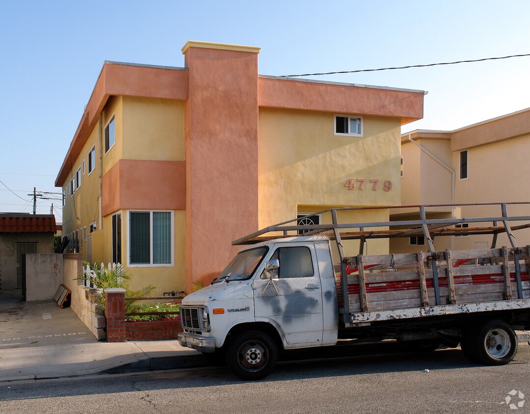 Foto del edificio - 4779 W 131st St