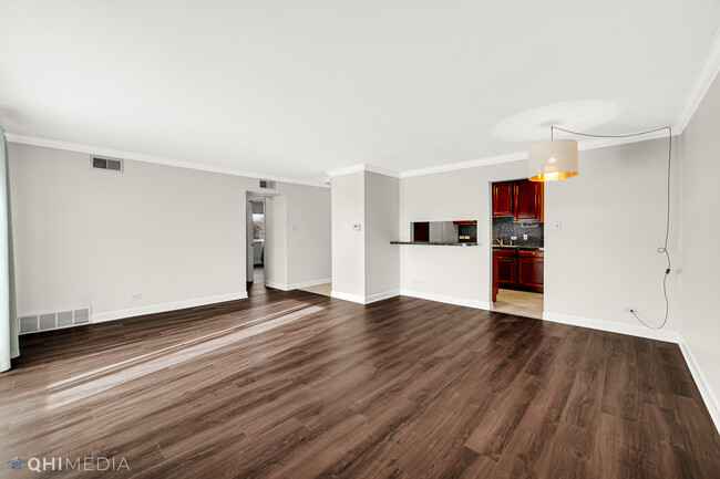 Building Photo - 700 Perrie Dr
