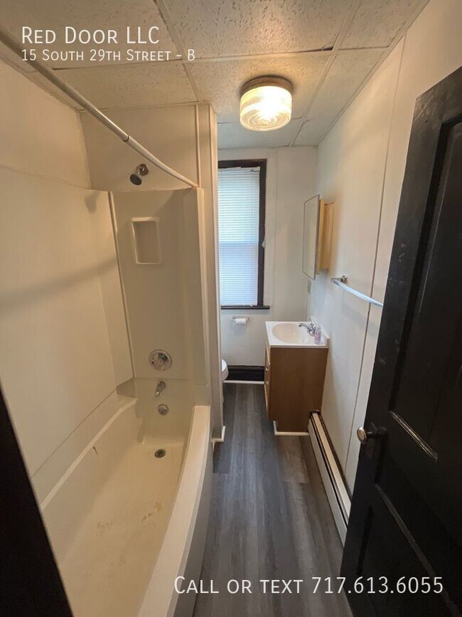 Foto del edificio - 15 S 29th St