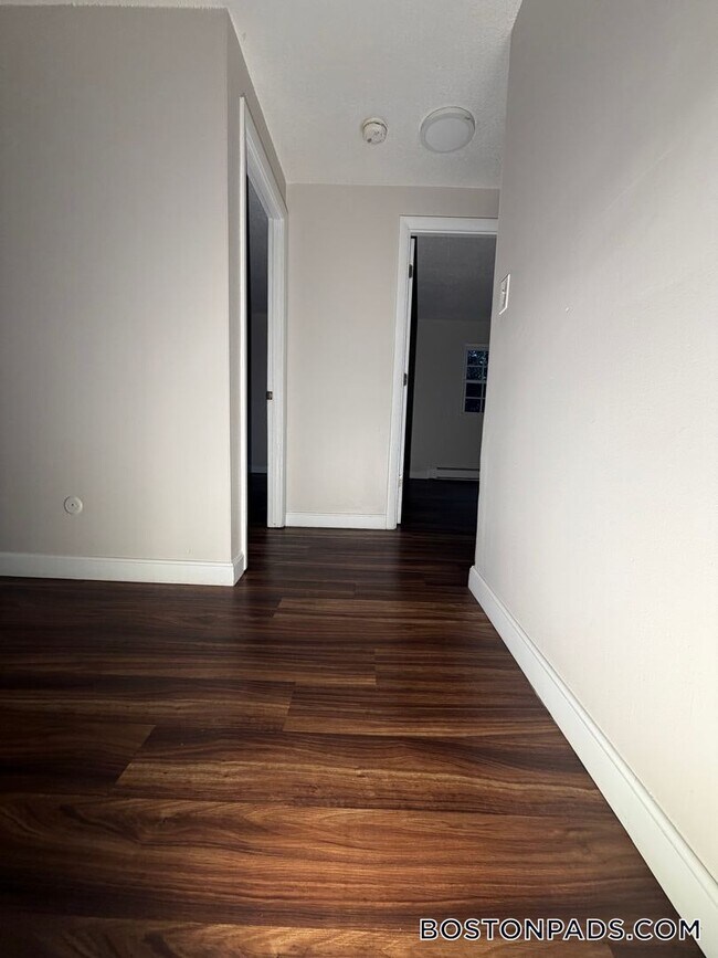 Foto del edificio - 345 Hildreth St