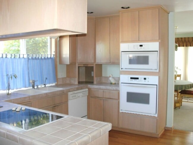 Foto del edificio - Comfortable Condo for Lease!