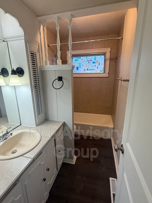 Foto del edificio - 3105 SE Adams St