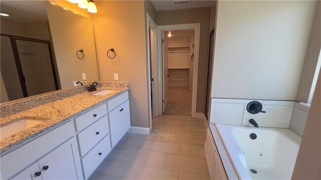 Foto del edificio - 3026 Summer View Ave