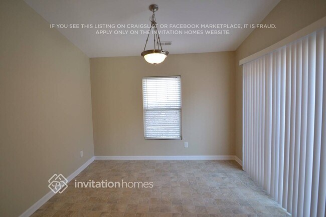 Foto del edificio - 1326 Laurel Woods Dr