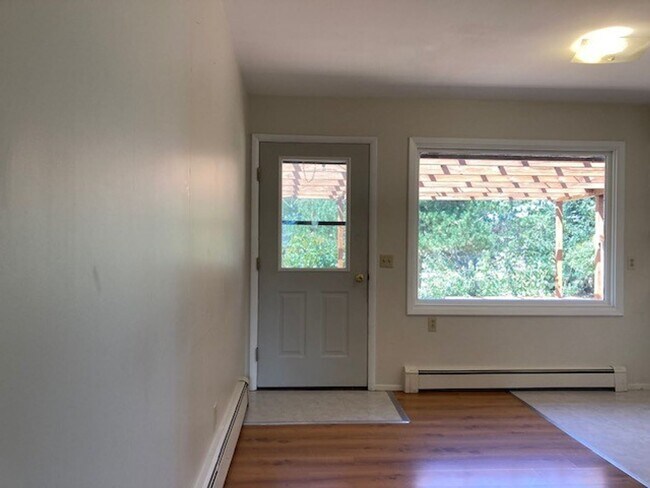 Foto del edificio - Pet Friendly 4 Bedroom House!