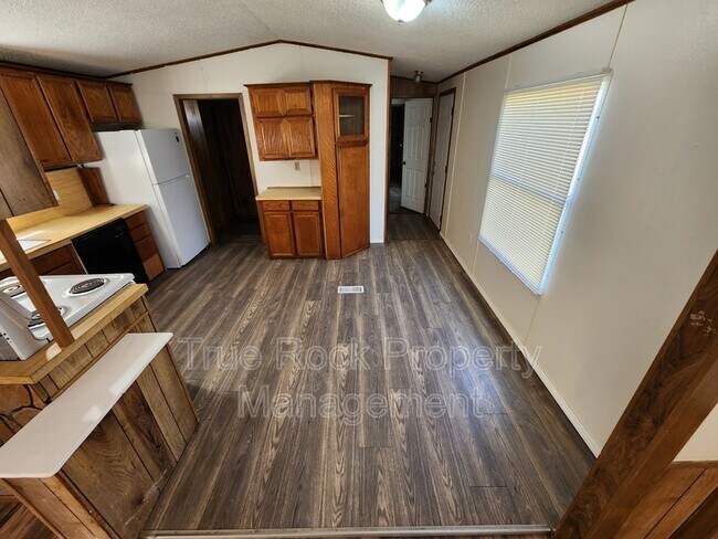 Foto del edificio - 10916 County Rd 1515