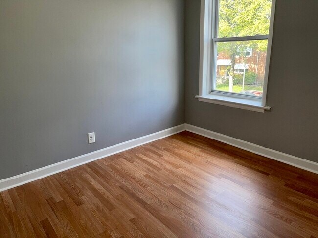 Foto del edificio - 6344 S Vernon Ave