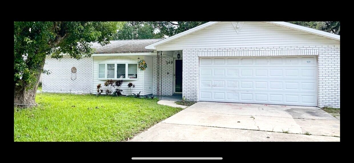 Foto principal - 249 Manhattan Way