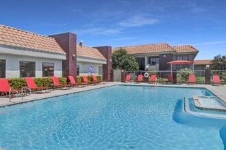 Building Photo - Summerhill Pointe Apartments