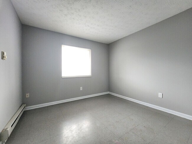 Foto del edificio - 1784 Lisle Ave