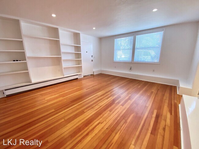 Foto del edificio - 1 br, 1 bath House - 1963 Beach Street.